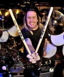 Imagem de Baqueta Vic Firth Nicko Mcbrain Ponta de Madeira - IZ7836